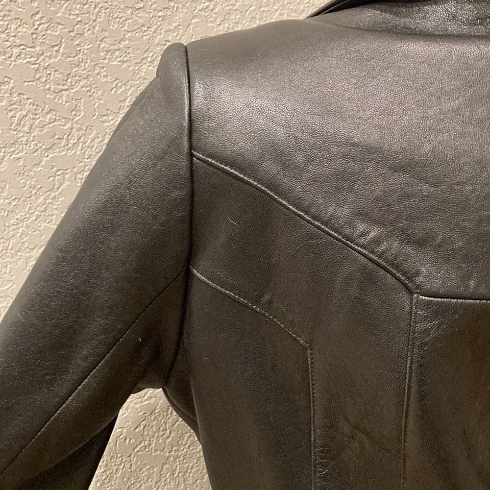 Leather jacket - Picture 6 of 12